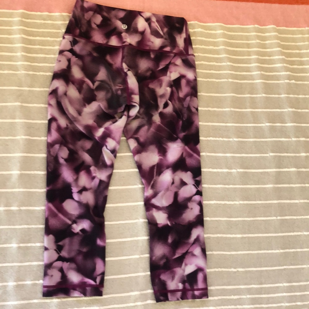 Lululemon Wunder Under High Rise crops